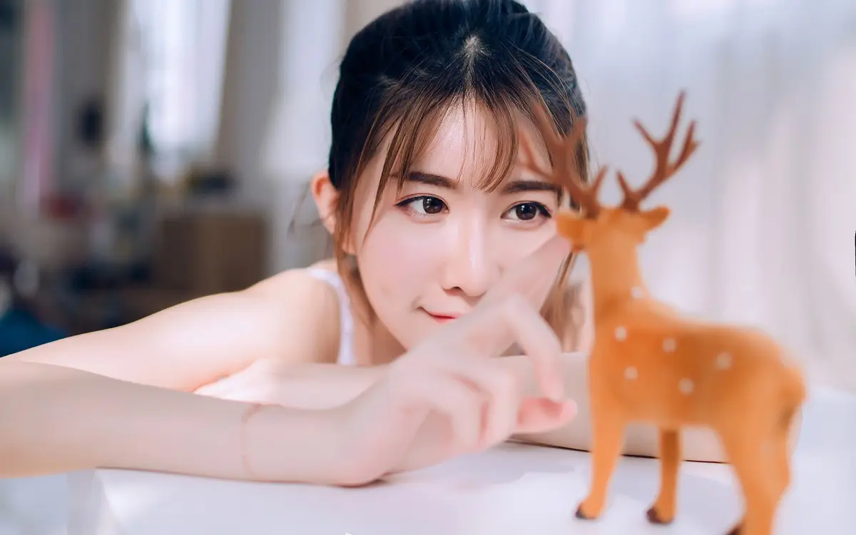 那曲大连高端私人伴游钟无妍的个人资料