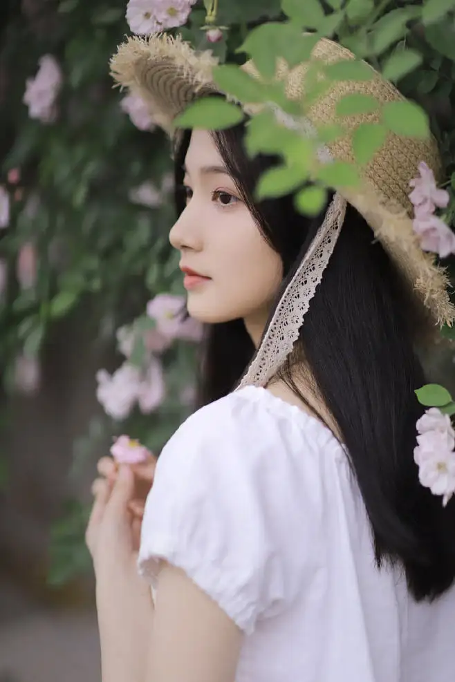 那曲喀什私人伴游李菲儿