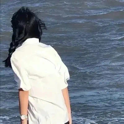 那曲伴游女生武映颖的资料
