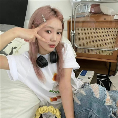 那曲伴游女生左惜筠的资料