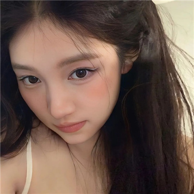 那曲伴游女生百之的资料