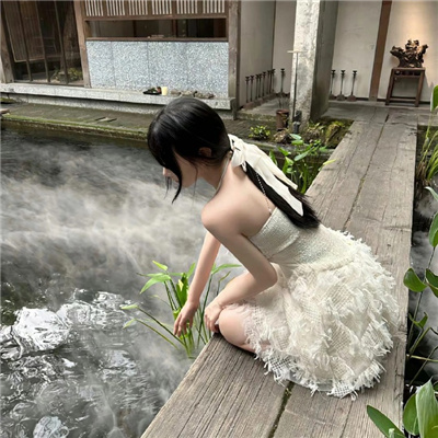 那曲伴游女生仇吉月的资料