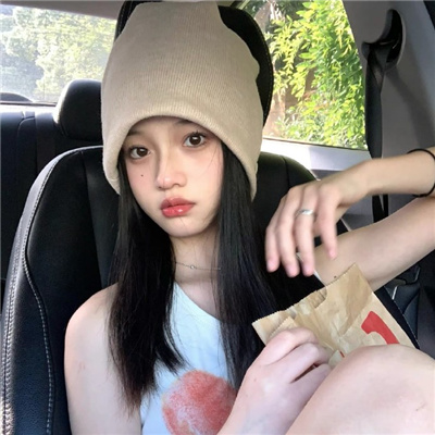 那曲伴游女生丛河灵的资料